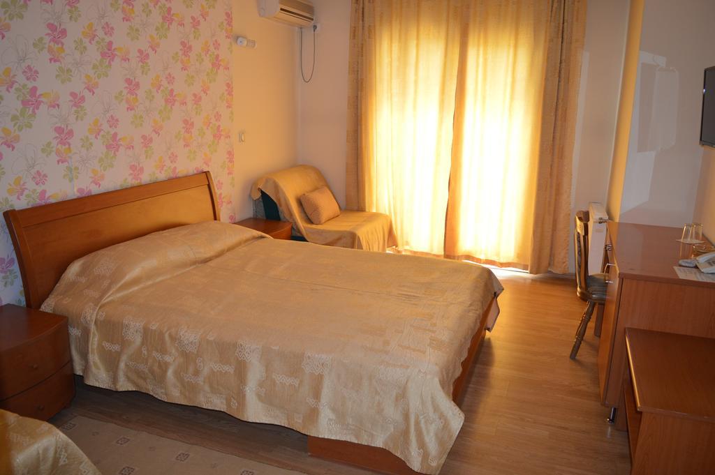 Vip Hotel Skopje - New Management Экстерьер фото
