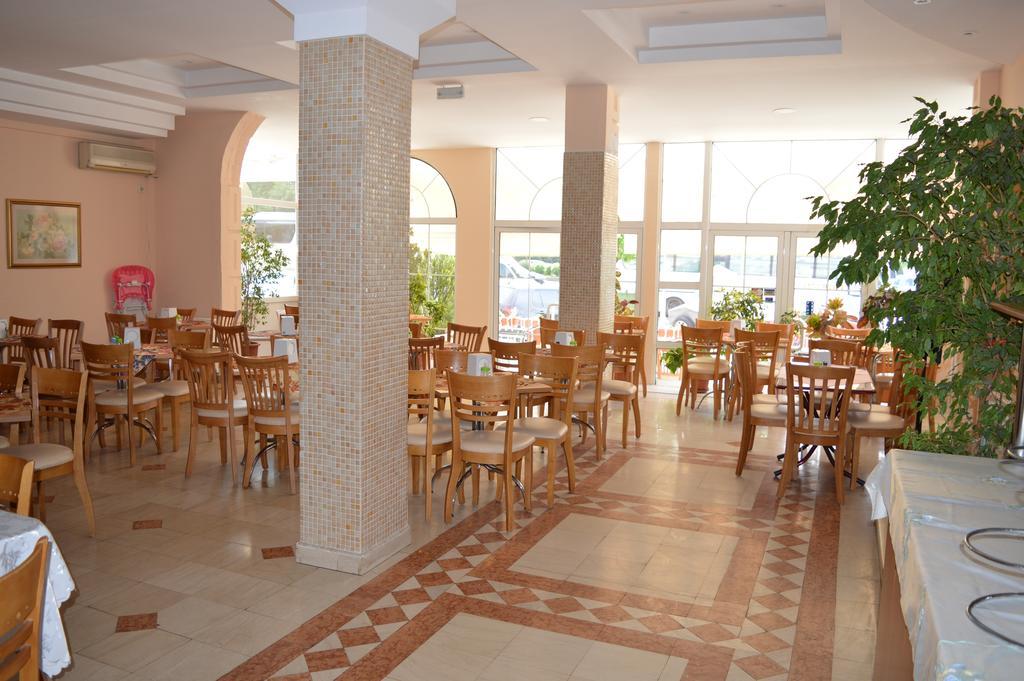 Vip Hotel Skopje - New Management Экстерьер фото